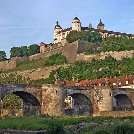 Ferienwohnung Am Wasserschloss 1-3 Ochsenfurt Luaran gambar